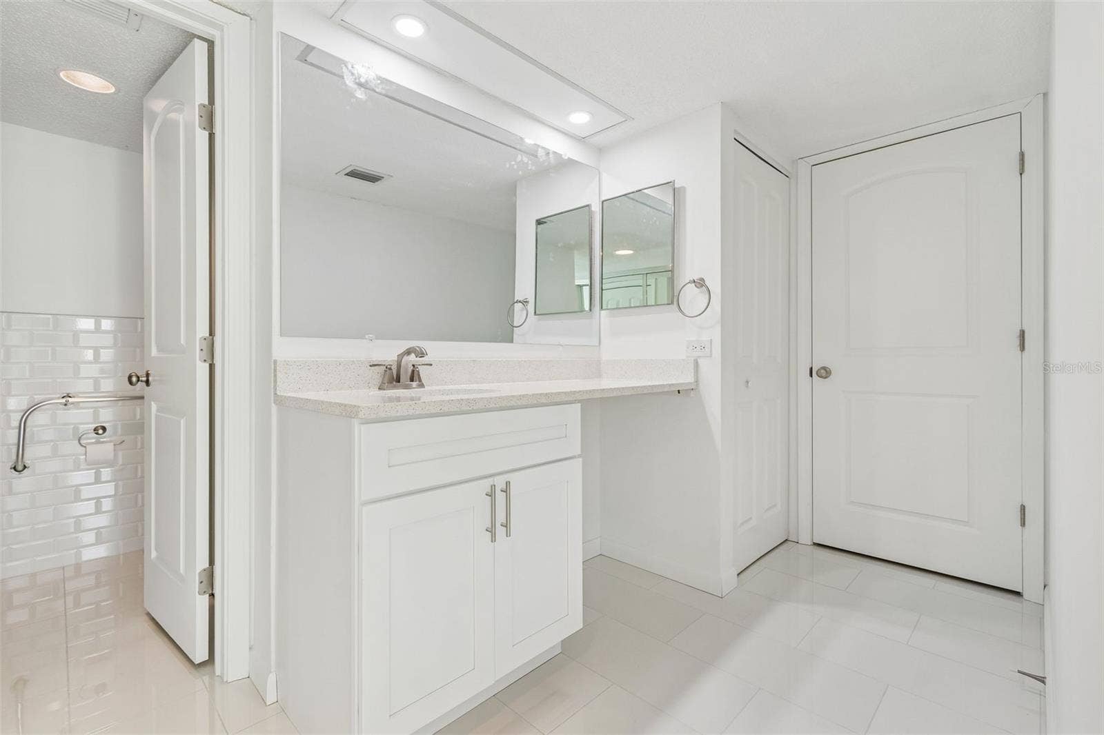 450 TREASURE ISLAND CAUSEWAY, #106, Treasure Island, FL 33706 450 TREASURE ISLAND CAUSEWAY, #106, Treasure Island, FL 33706