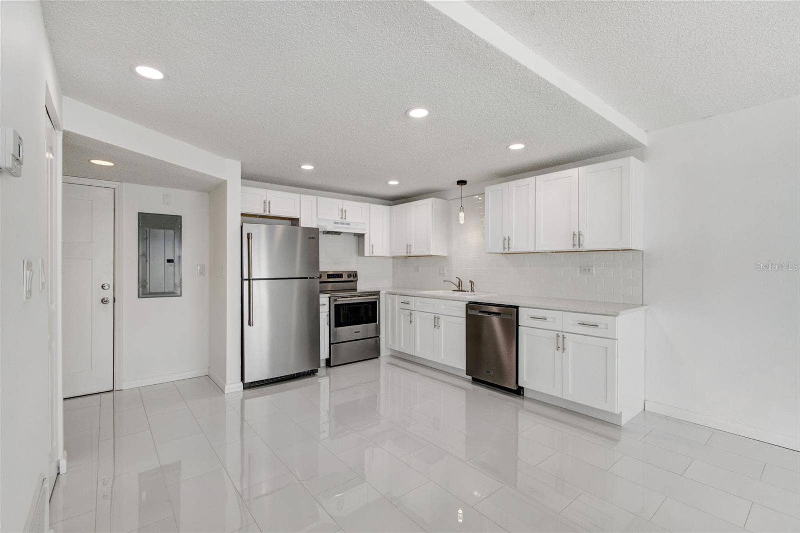 450 TREASURE ISLAND CAUSEWAY, #106, Treasure Island, FL 33706 450 TREASURE ISLAND CAUSEWAY, #106, Treasure Island, FL 33706