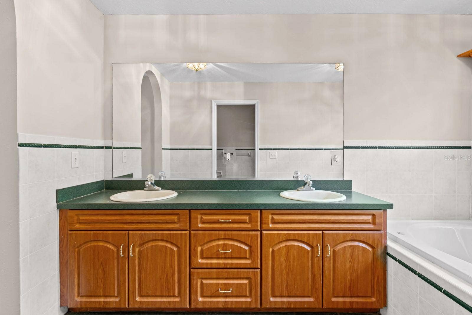 1435 CHERRY LANE, Lakeland, FL 33811 Primary Bath
