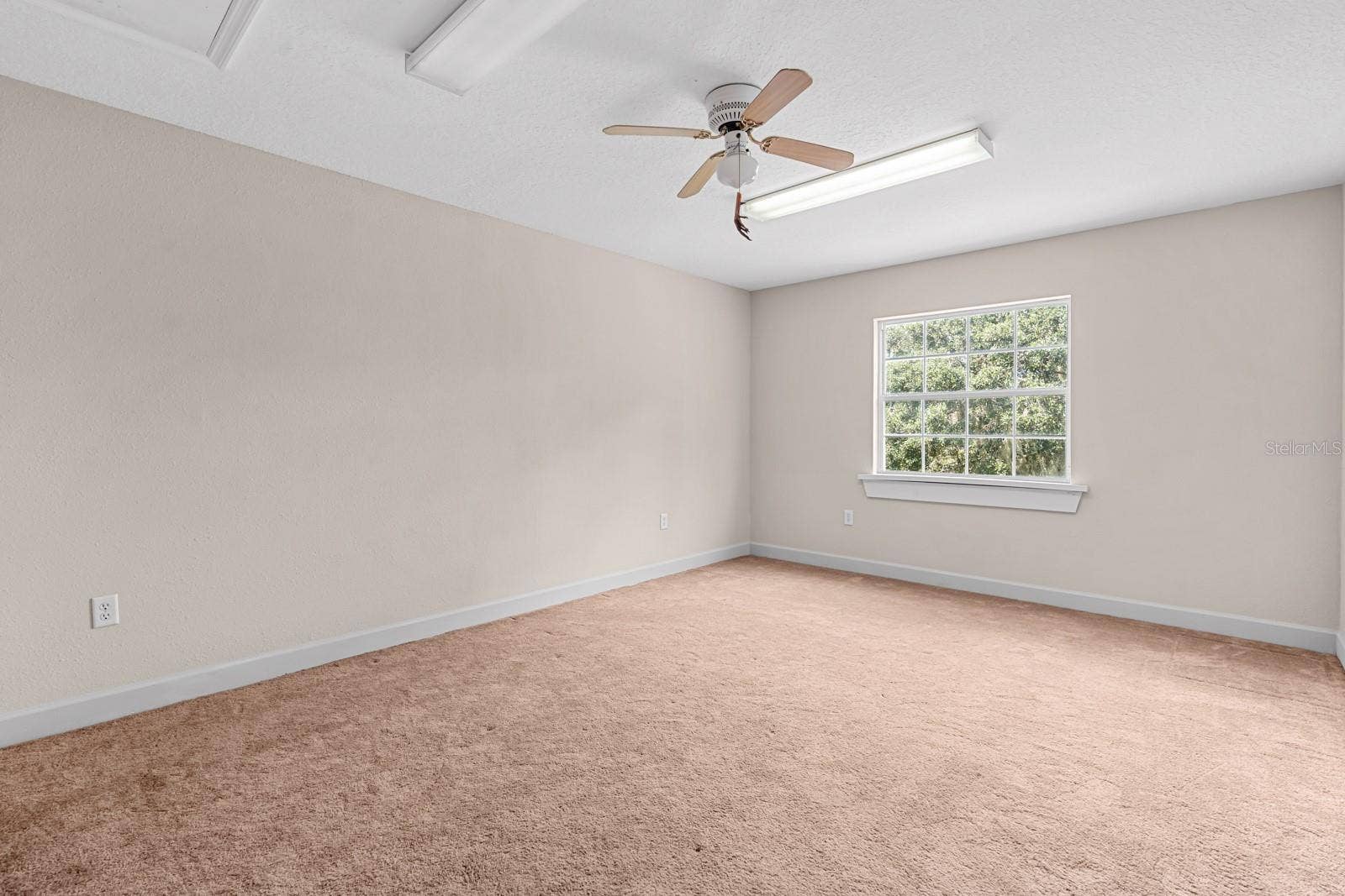 1435 CHERRY LANE, Lakeland, FL 33811 Guest Room 4, 2nd Floor