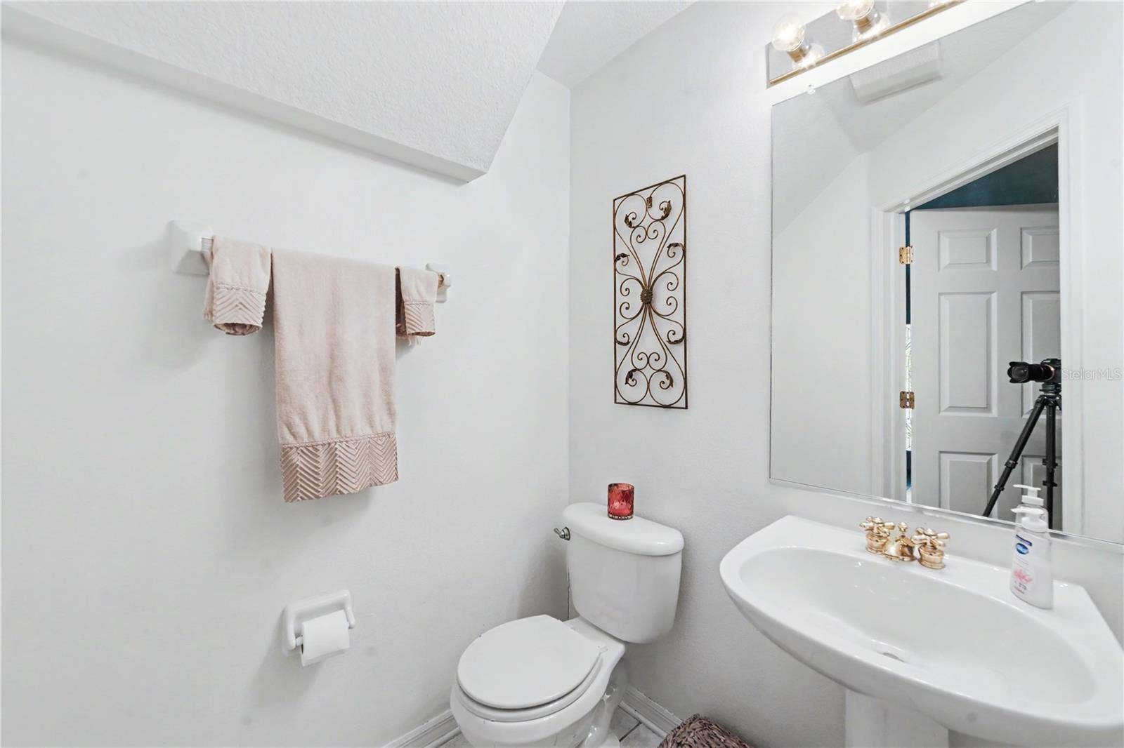 15110 HERONGLEN DRIVE, Lithia, FL 33547 15110 HERONGLEN DRIVE, Lithia, FL 33547