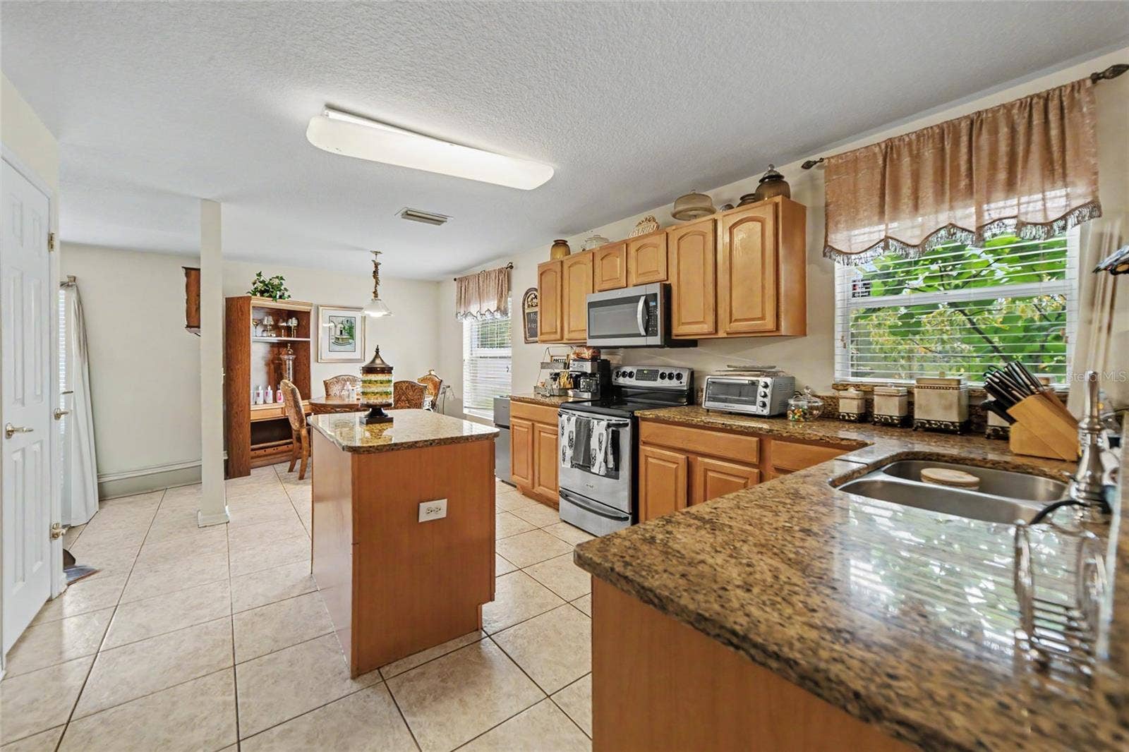 15110 HERONGLEN DRIVE, Lithia, FL 33547 15110 HERONGLEN DRIVE, Lithia, FL 33547