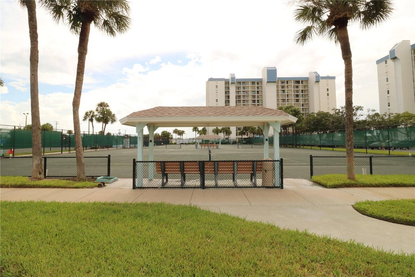 9495 BLIND PASS ROAD, #504, St Pete Beach, FL 33706 Tennis courts