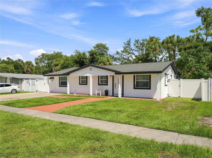 Property photo for 6529 LA MESA CIRCLE, Tampa, FL