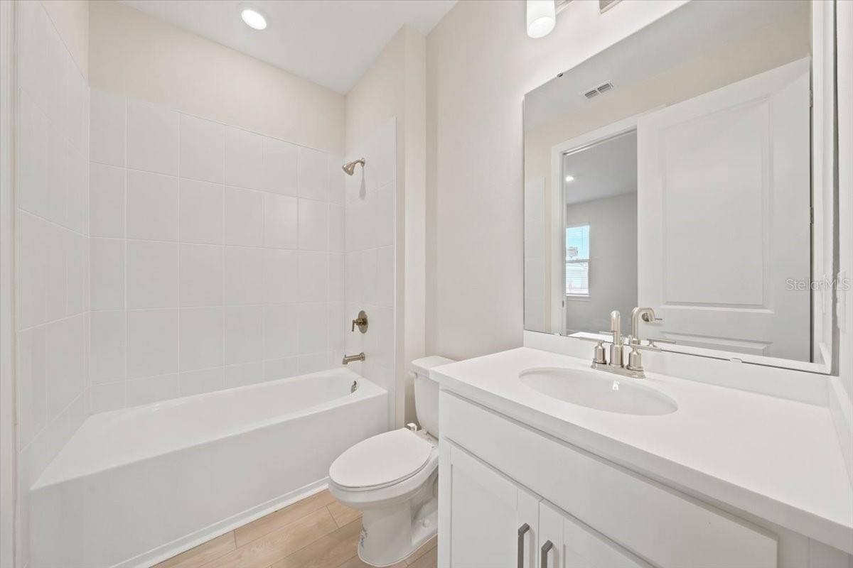 7804 CASPIAN, Palmetto, FL 34221 7804 CASPIAN, Palmetto, FL 34221