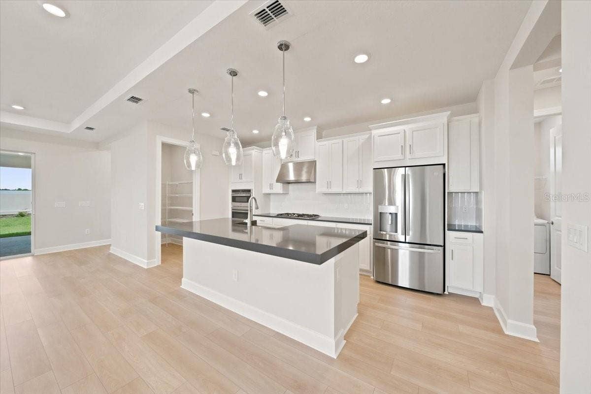 7804 CASPIAN, Palmetto, FL 34221 7804 CASPIAN, Palmetto, FL 34221