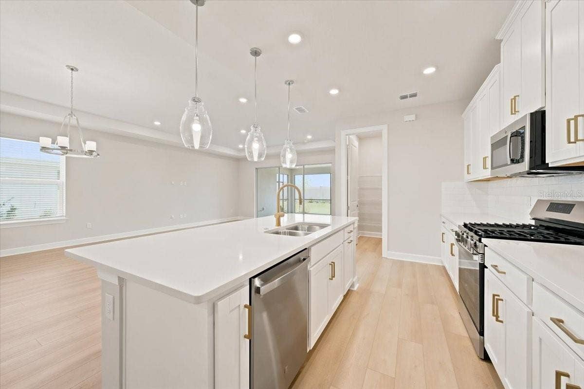 13836 FLETCHER DRIVE, Palmetto, FL 34221