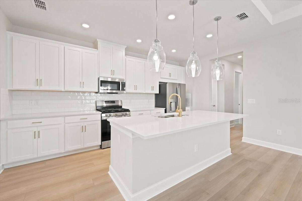 13836 FLETCHER DRIVE, Palmetto, FL 34221