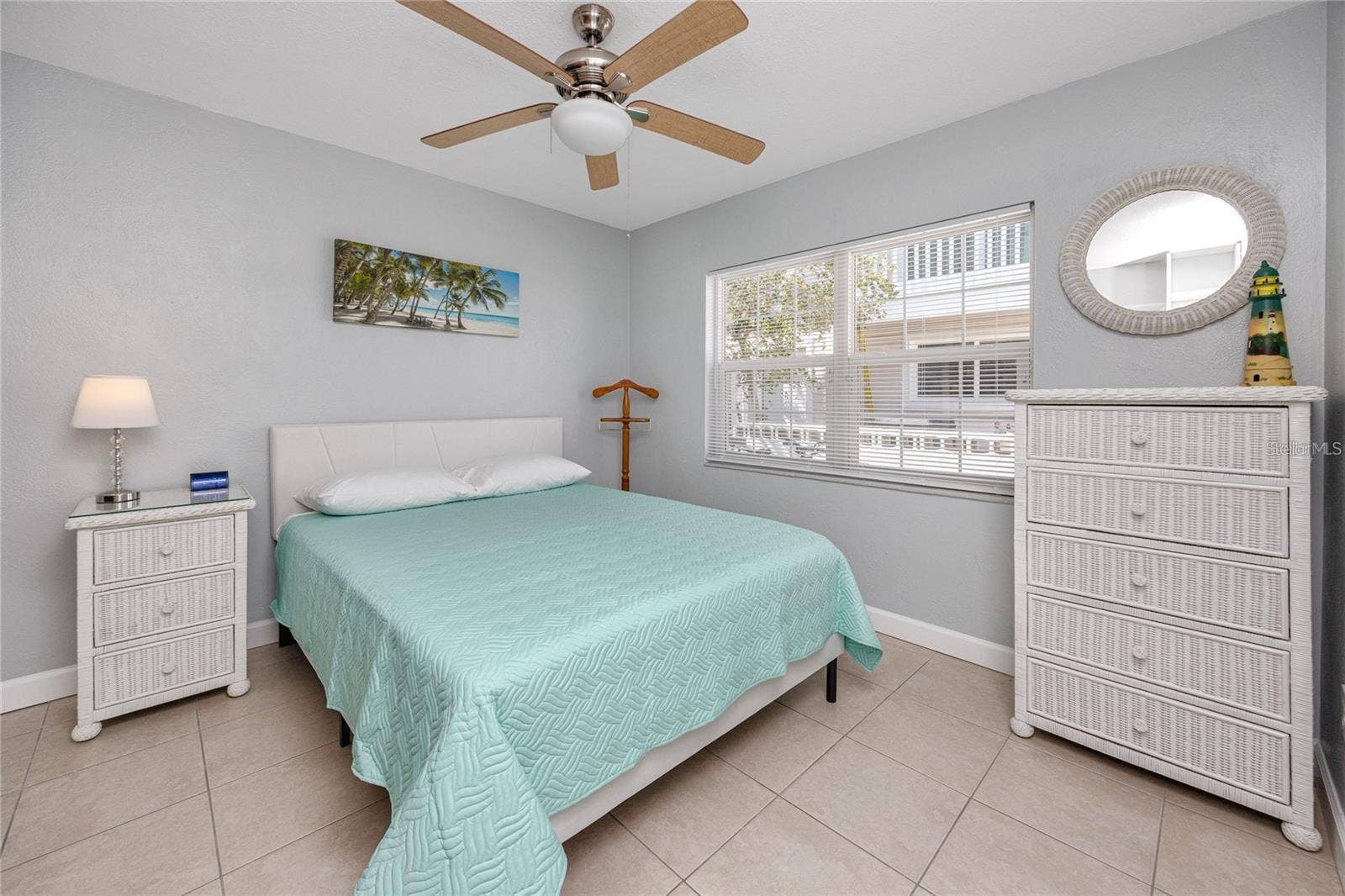 Guest bedroom