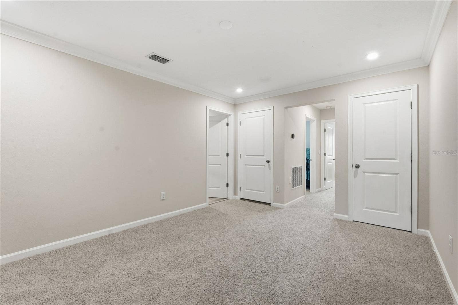 8342 WILDFLOWER GLEN AVENUE, Odessa, FL 33556 8342 WILDFLOWER GLEN AVENUE, Odessa, FL 33556