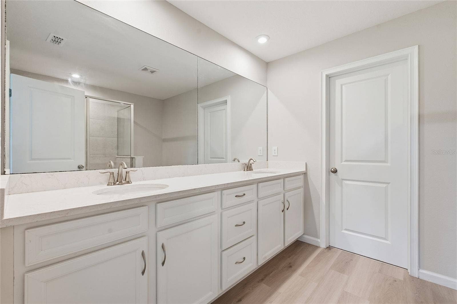 8342 WILDFLOWER GLEN AVENUE, Odessa, FL 33556 8342 WILDFLOWER GLEN AVENUE, Odessa, FL 33556