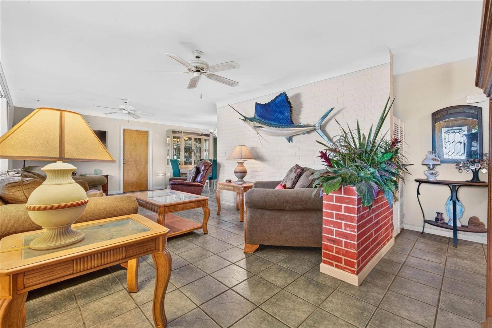 6069 27TH AVENUE N, St Petersburg, FL 33710