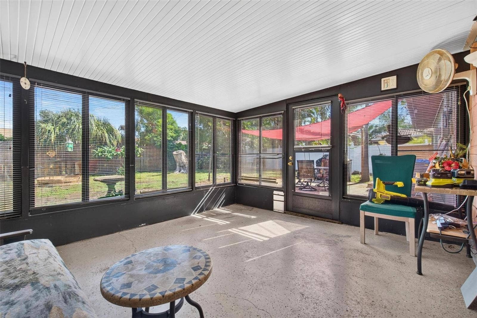 6069 27TH AVENUE N, St Petersburg, FL 33710