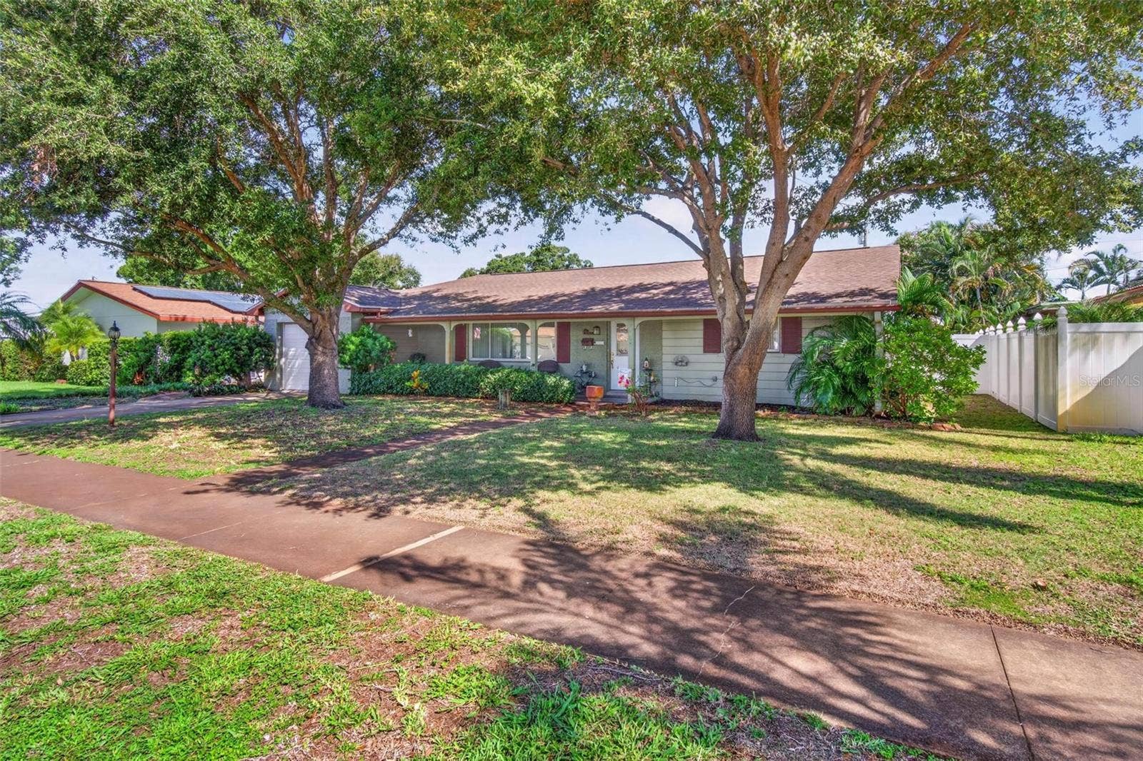 6069 27TH AVENUE N, St Petersburg, FL 33710