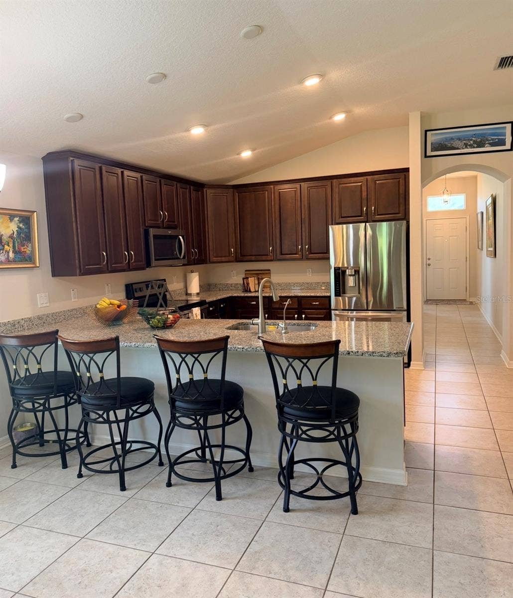 6447 SPARKLING WAY, Wesley Chapel, FL 33545 6447 SPARKLING WAY, Wesley Chapel, FL 33545