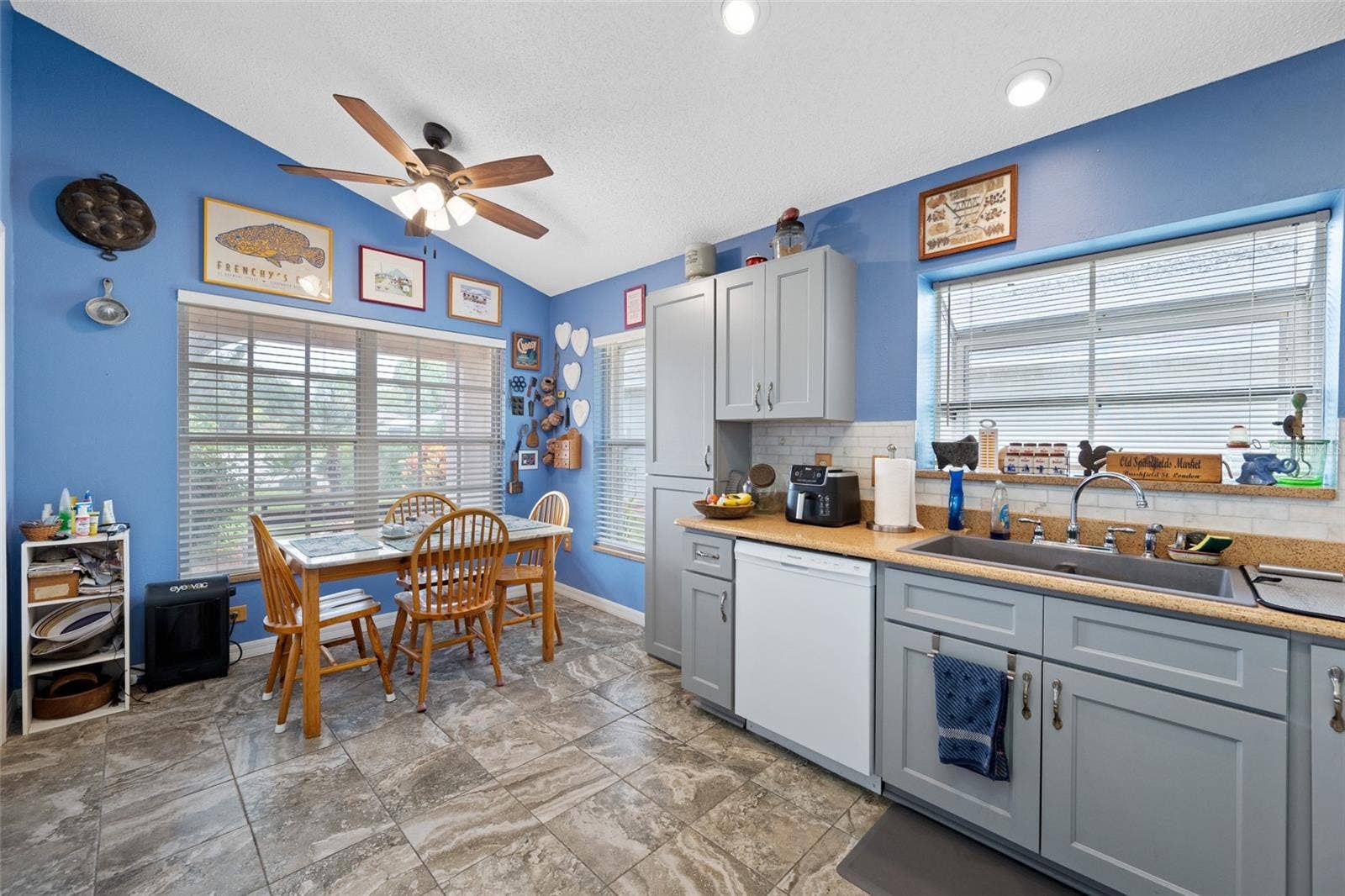 1044 DALESIDE LANE, New Port Richey, FL 34655