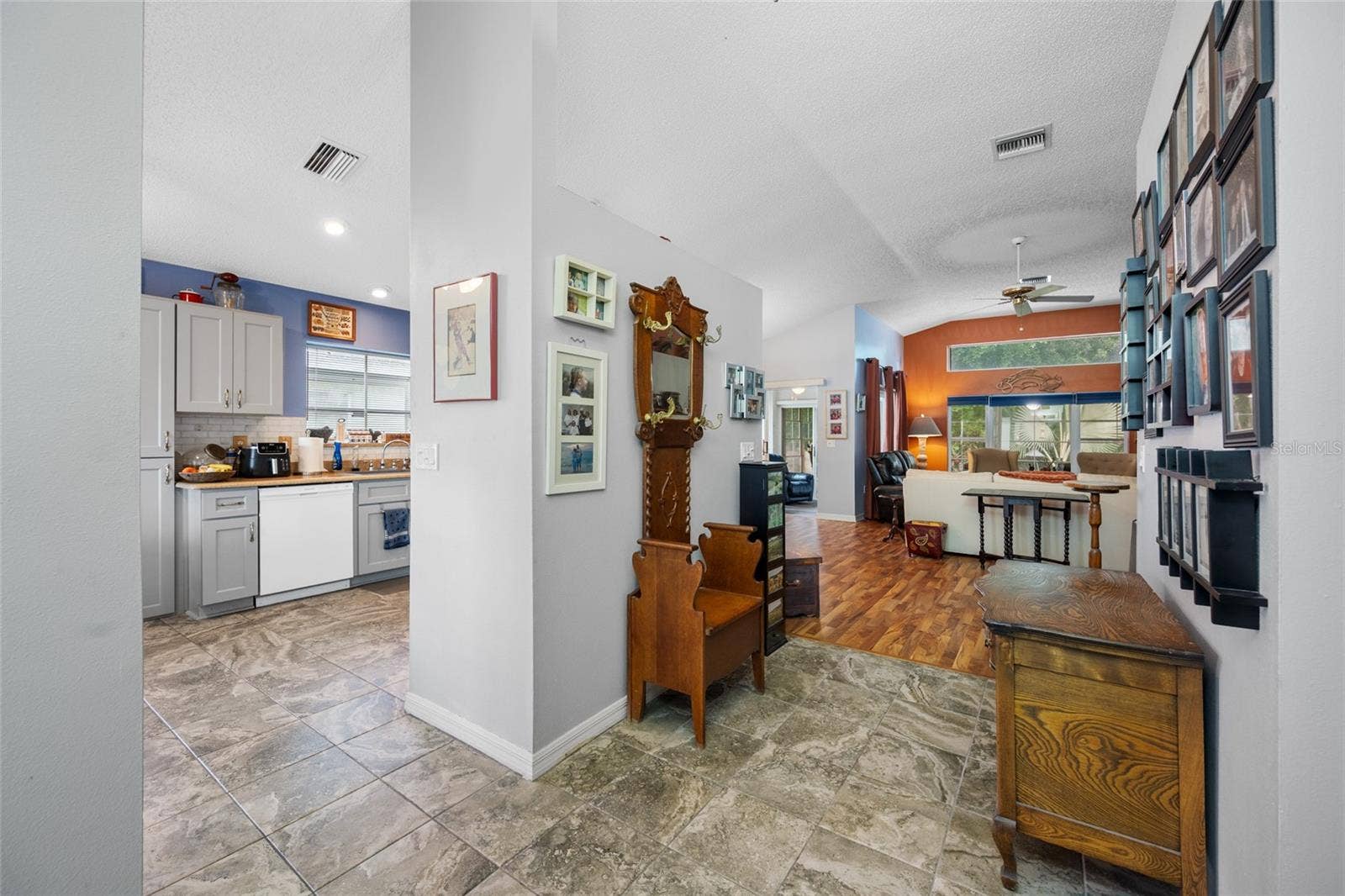 1044 DALESIDE LANE, New Port Richey, FL 34655