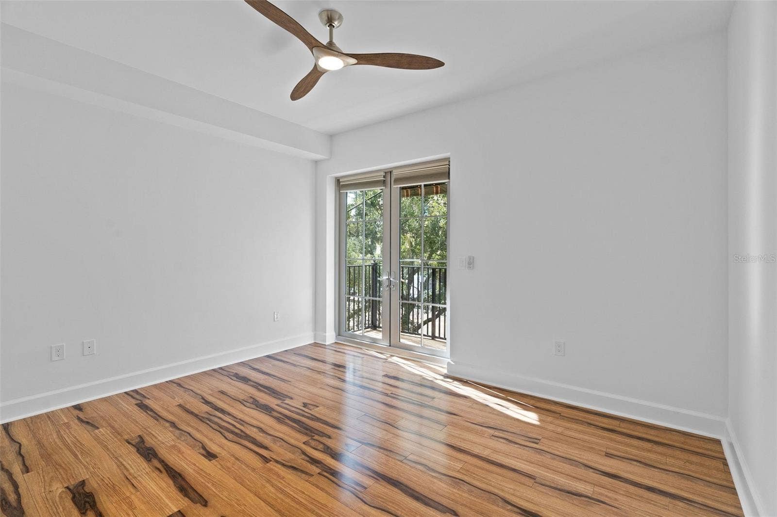 300 BEACH DRIVE NE, #309, St Petersburg, FL 33701 300 BEACH DRIVE NE, #309, St Petersburg, FL 33701