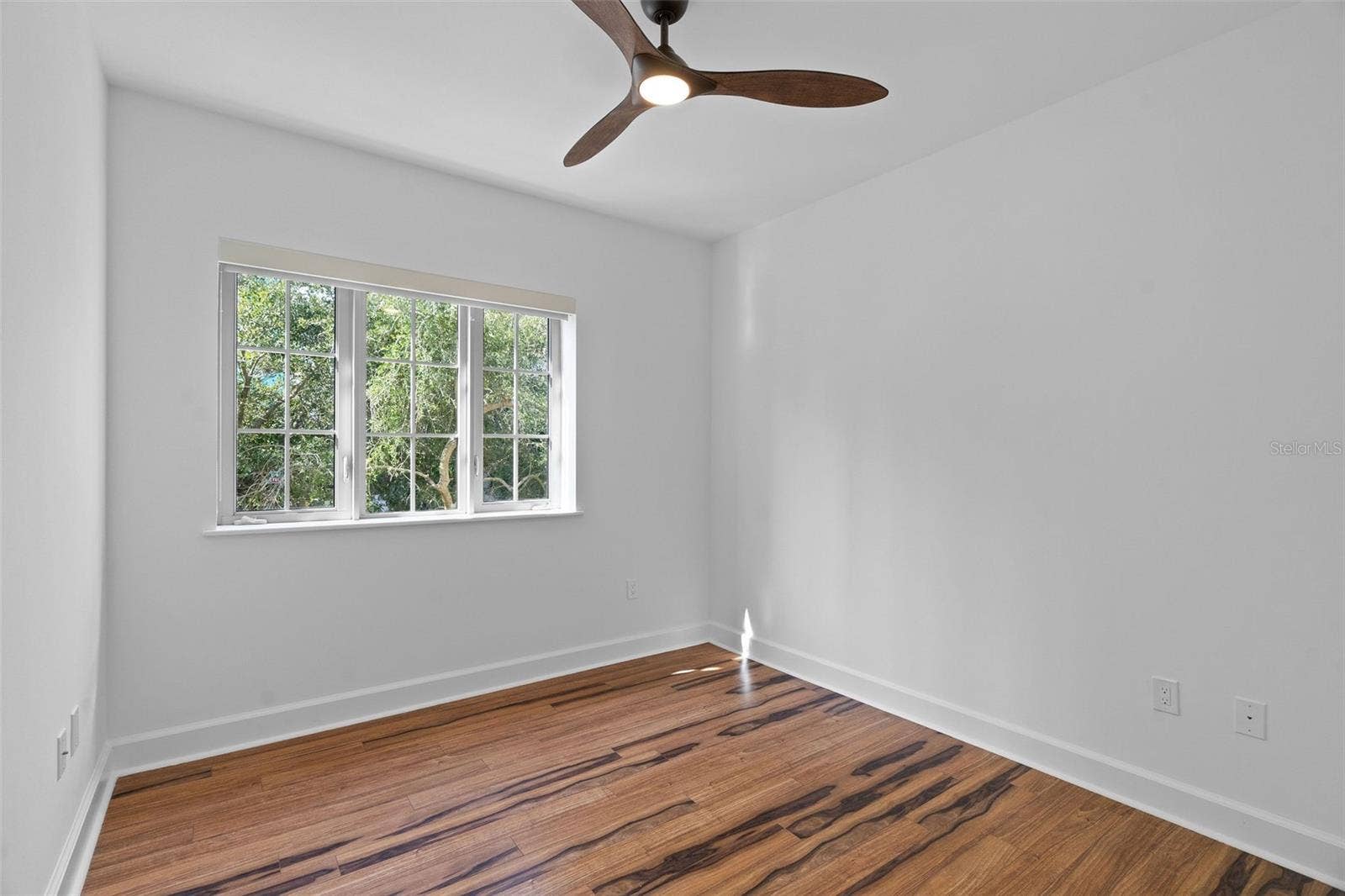 300 BEACH DRIVE NE, #309, St Petersburg, FL 33701 300 BEACH DRIVE NE, #309, St Petersburg, FL 33701
