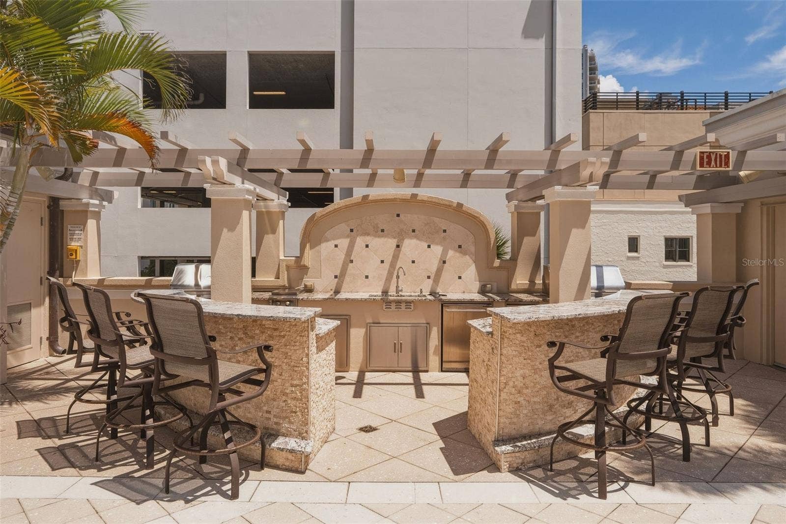 300 BEACH DRIVE NE, #309, St Petersburg, FL 33701 300 BEACH DRIVE NE, #309, St Petersburg, FL 33701