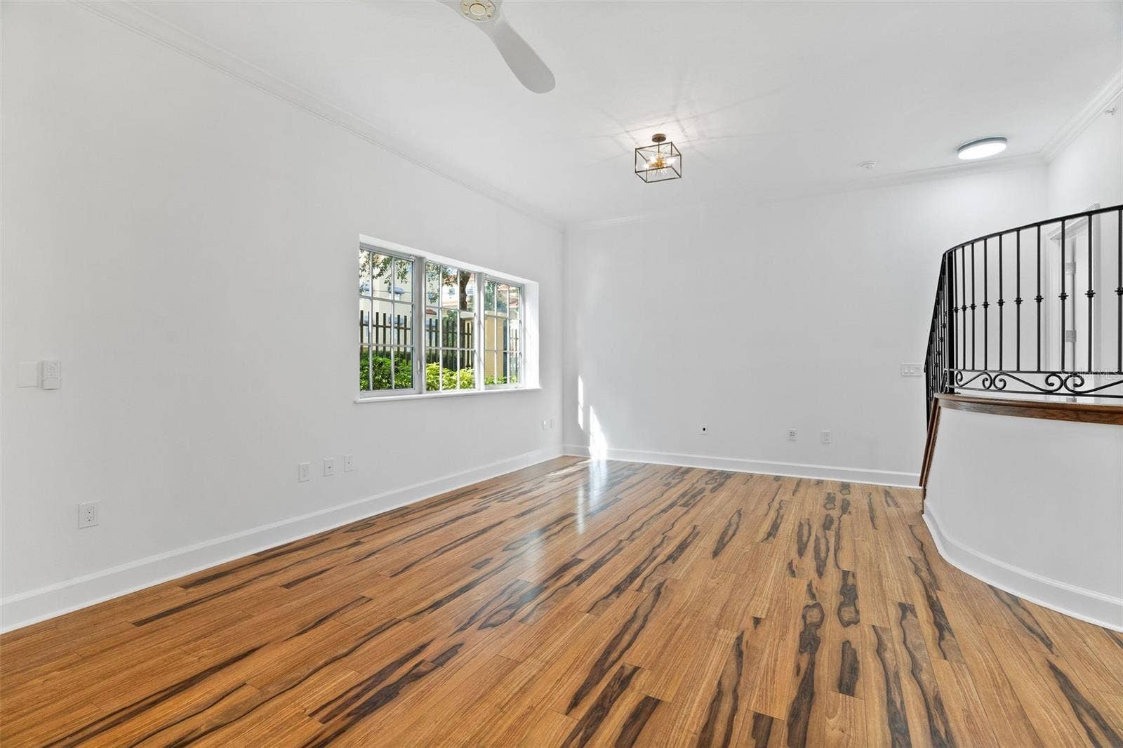 300 BEACH DRIVE NE, #309, St Petersburg, FL 33701 300 BEACH DRIVE NE, #309, St Petersburg, FL 33701