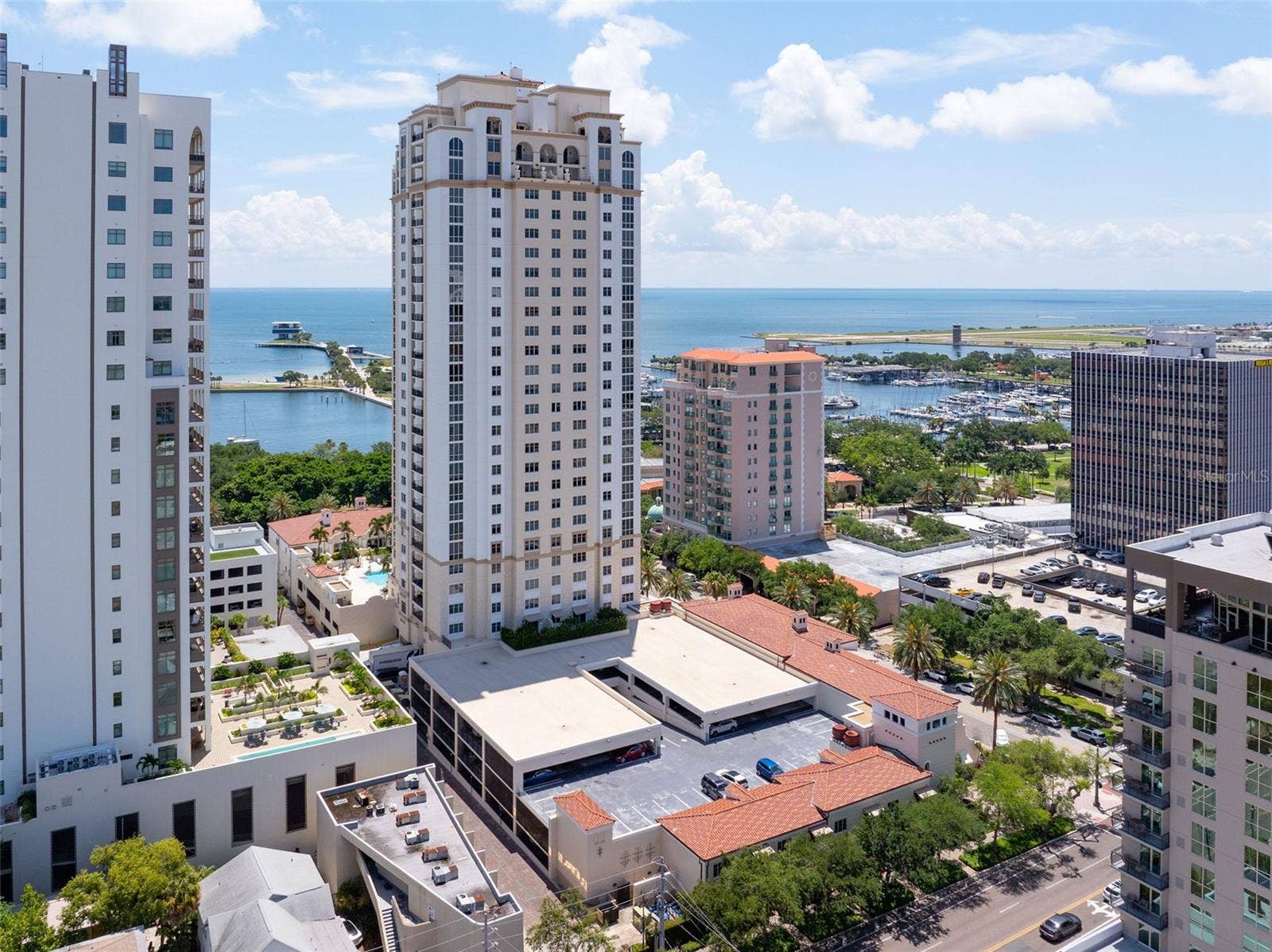 300 BEACH DRIVE NE, #309, St Petersburg, FL 33701 300 BEACH DRIVE NE, #309, St Petersburg, FL 33701