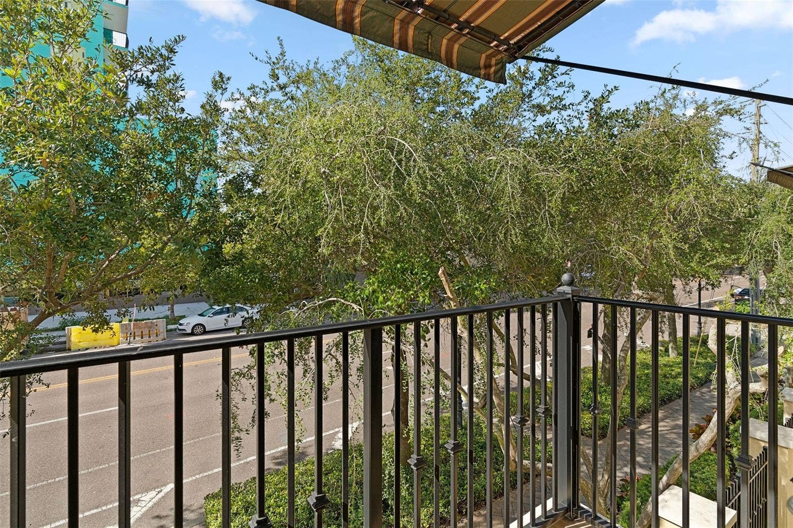 300 BEACH DRIVE NE, #309, St Petersburg, FL 33701 300 BEACH DRIVE NE, #309, St Petersburg, FL 33701