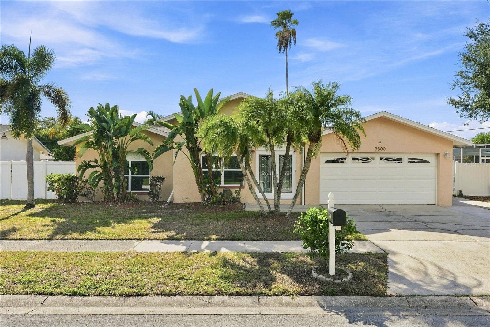 9500 118TH LANE, Seminole, FL 33772 9500 118TH LANE, Seminole, FL 33772
