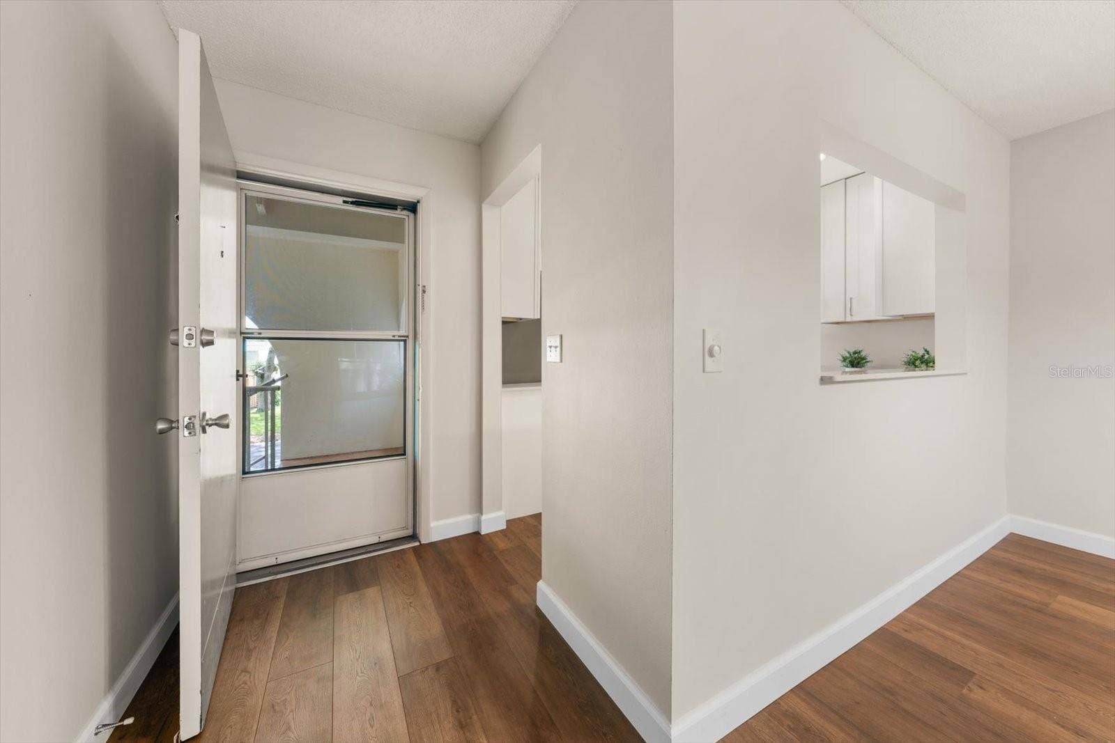 1975 W BAY DRIVE, #109, Largo, FL 33770 Front door