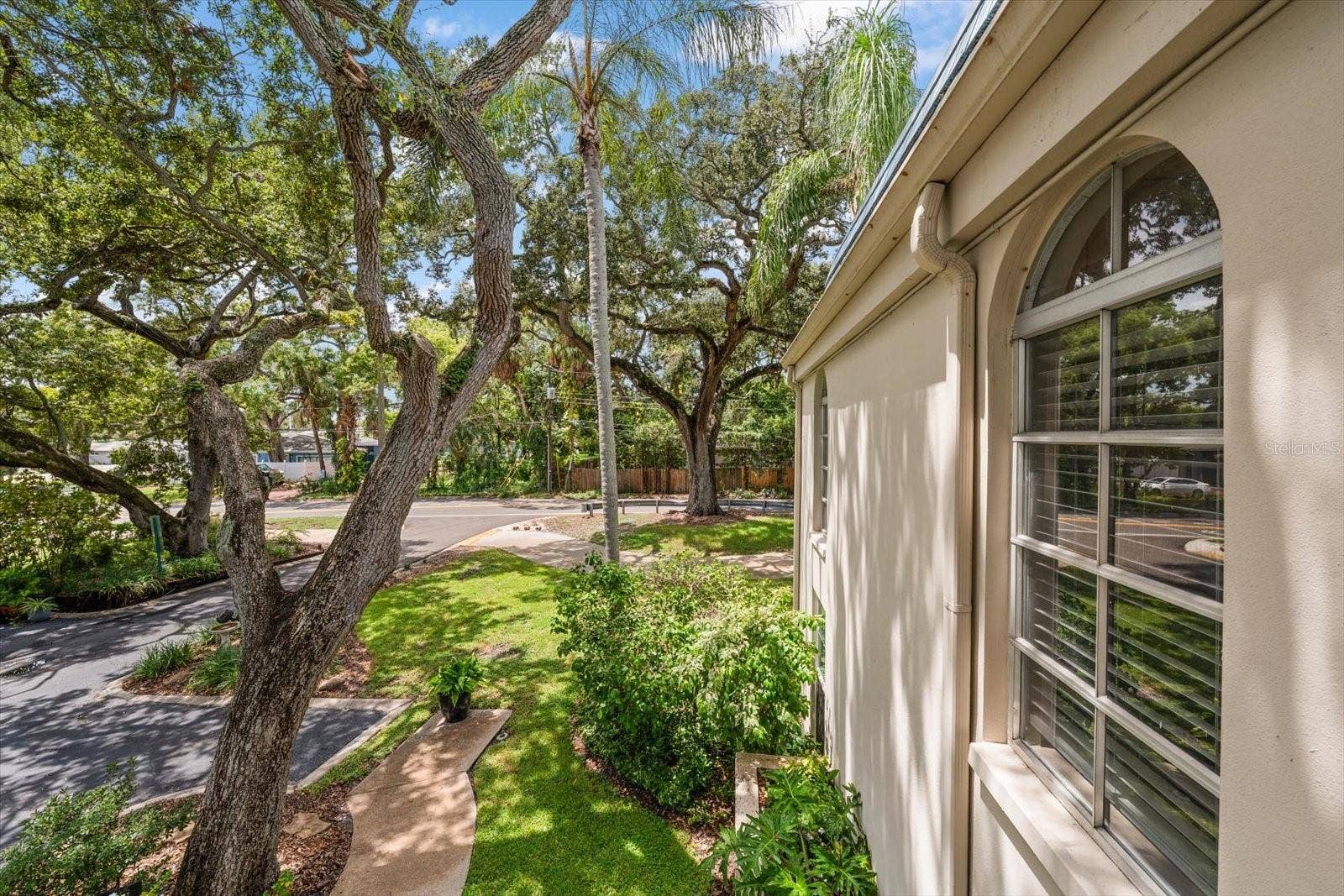 1975 W BAY DRIVE, #109, Largo, FL 33770 2nd floor end unit, south facing