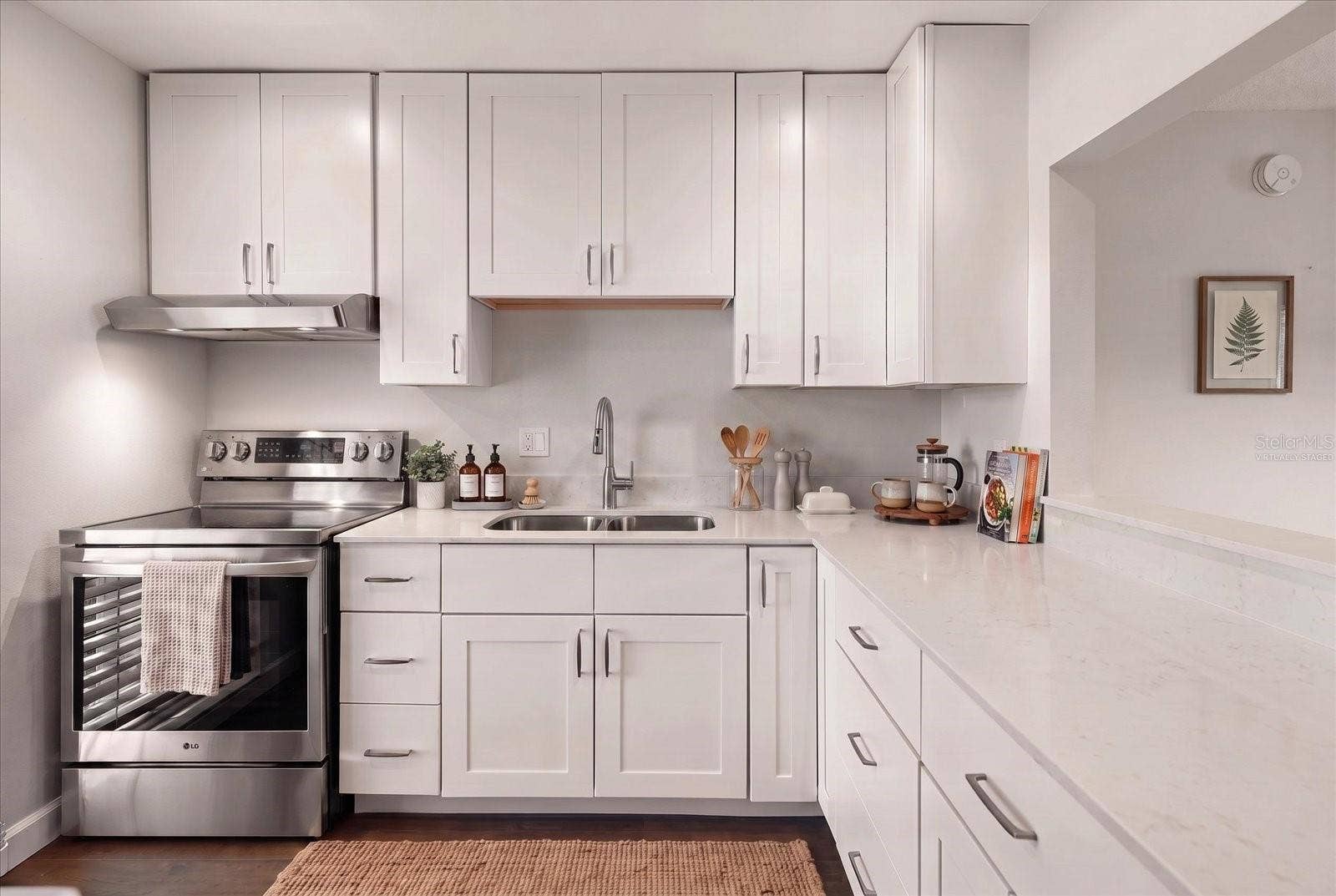 1975 W BAY DRIVE, #109, Largo, FL 33770 Completely updated kitchen. Virtually staged