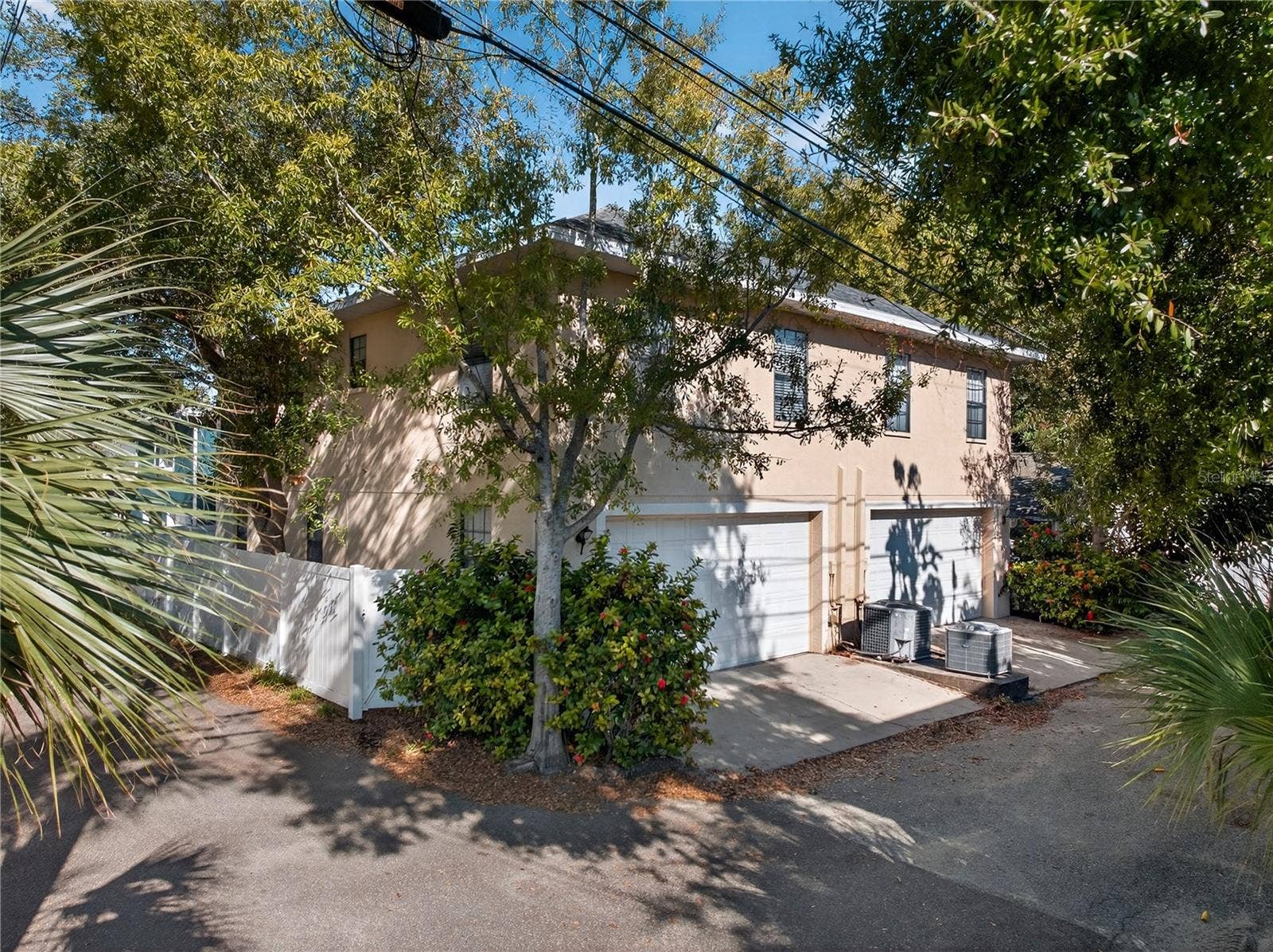 864 17TH AVE N, #1, St Petersburg, FL 33704