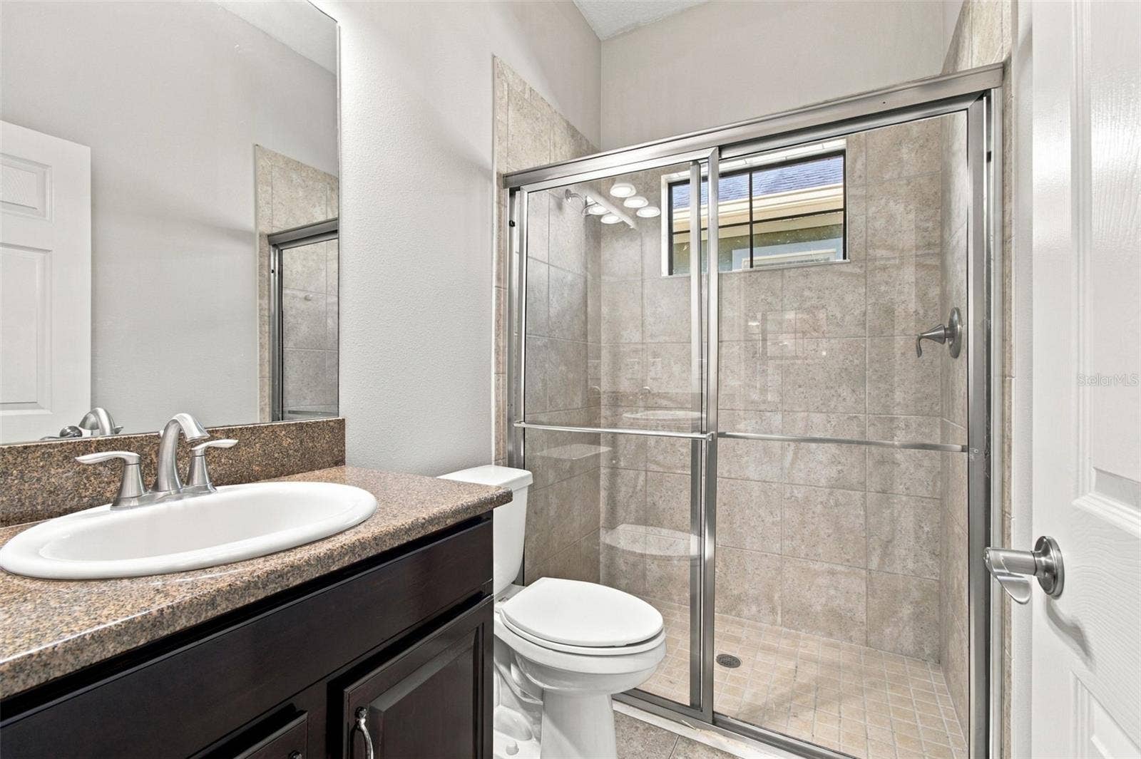 5830 WATERCOLOR DRIVE, Lithia, FL 33547 Bathroom 2/Guest Bath