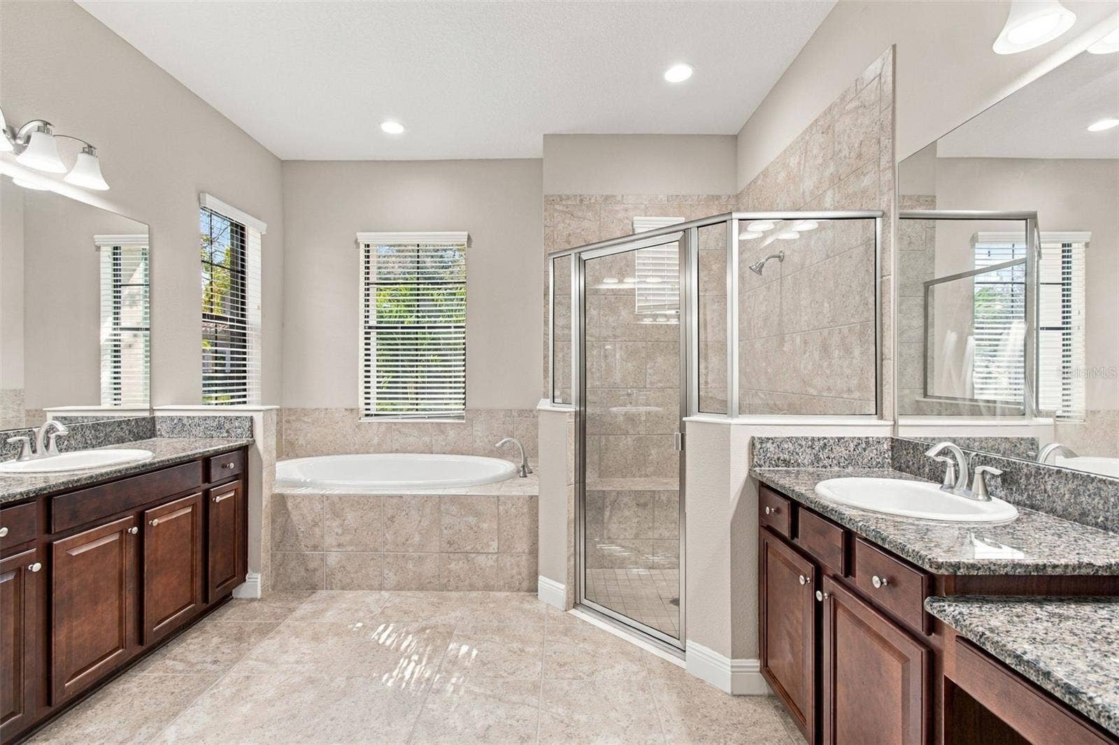5830 WATERCOLOR DRIVE, Lithia, FL 33547 1st Floor Primary Bath