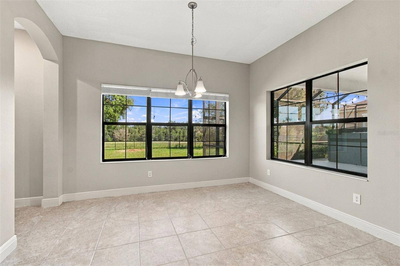 5830 WATERCOLOR DRIVE, Lithia, FL 33547 Breakfast Nook