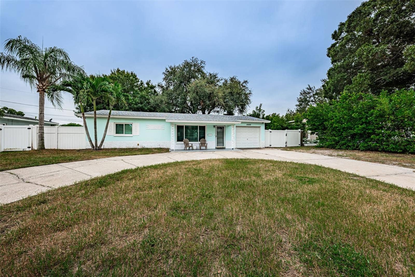 4460 33RD AVENUE N, St Petersburg, FL 33713