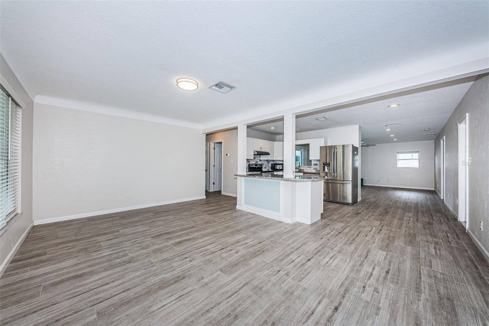4460 33RD AVENUE N, St Petersburg, FL 33713