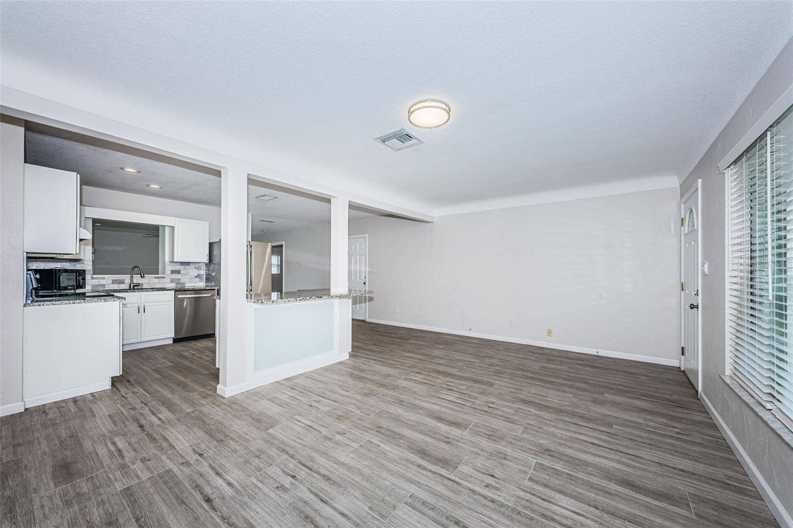 4460 33RD AVENUE N, St Petersburg, FL 33713