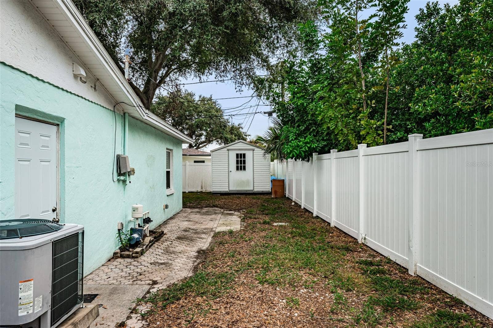 4460 33RD AVENUE N, St Petersburg, FL 33713