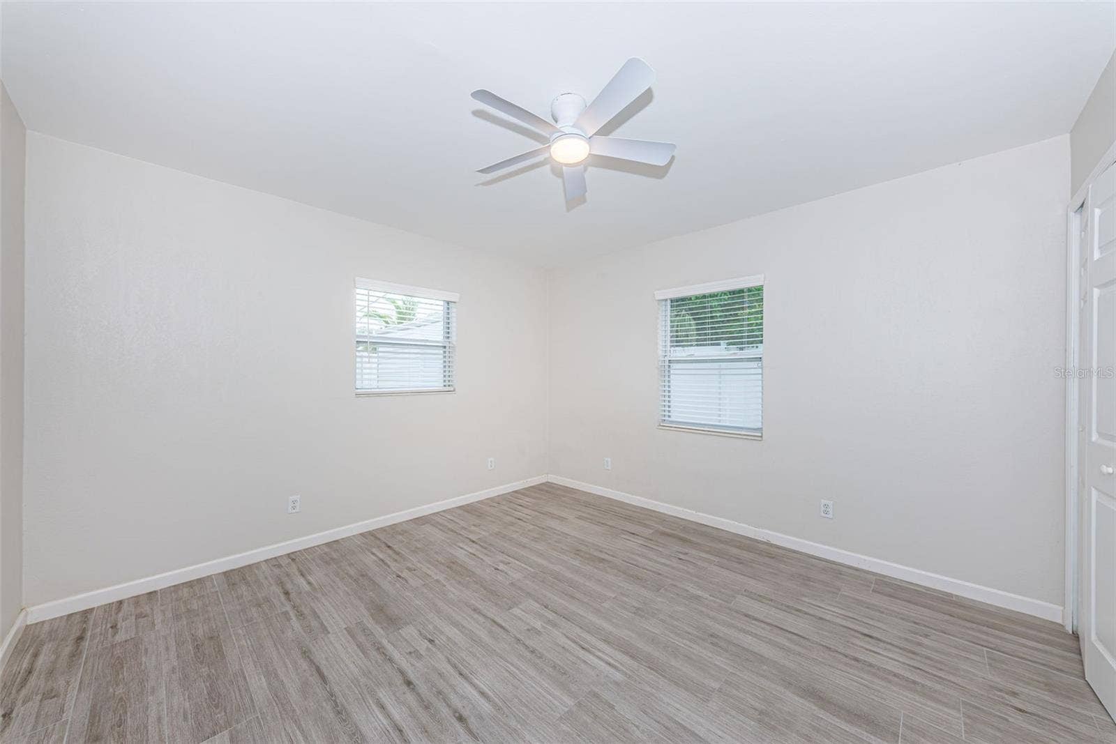 4460 33RD AVENUE N, St Petersburg, FL 33713