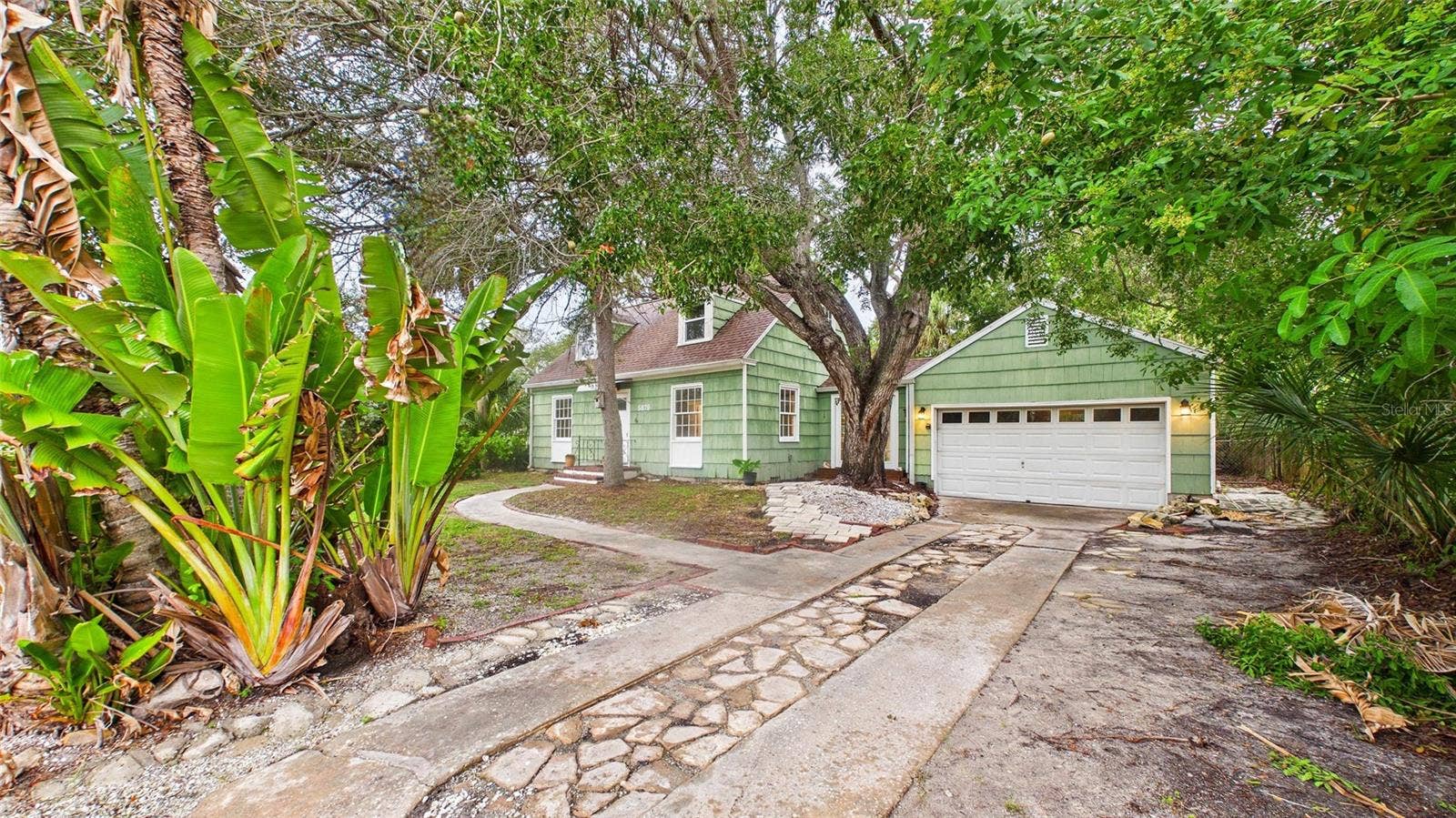 5879 27TH AVENUE S, Gulfport, FL 33707 5879 27TH AVENUE S, Gulfport, FL 33707