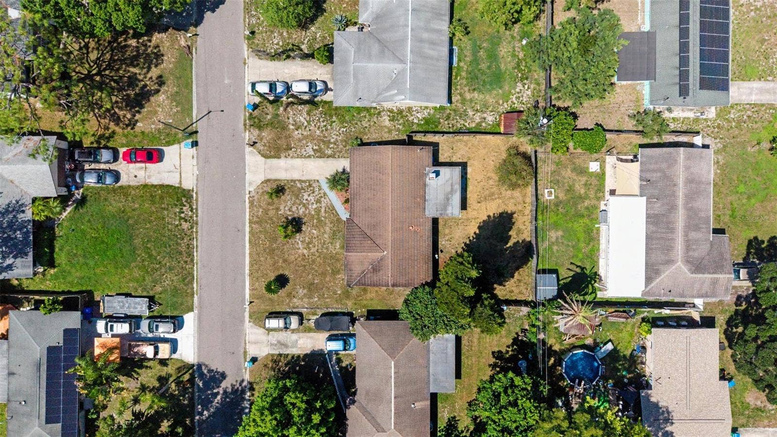 1073 KENWOOD DRIVE, Dunedin, FL 34698 1073 KENWOOD DRIVE, Dunedin, FL 34698