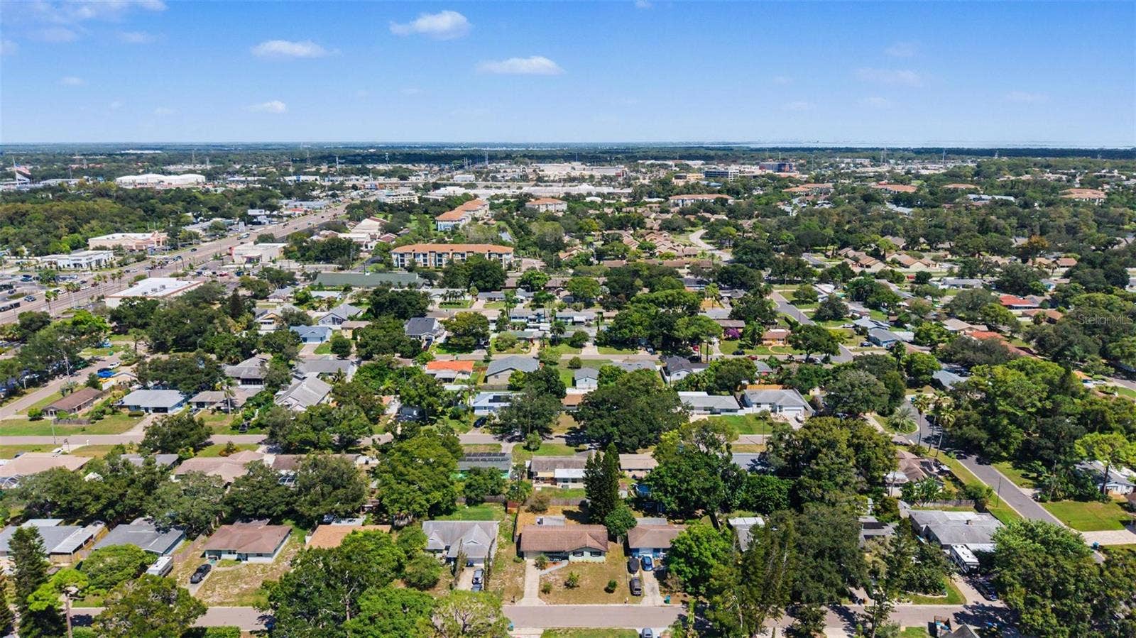 1073 KENWOOD DRIVE, Dunedin, FL 34698 1073 KENWOOD DRIVE, Dunedin, FL 34698