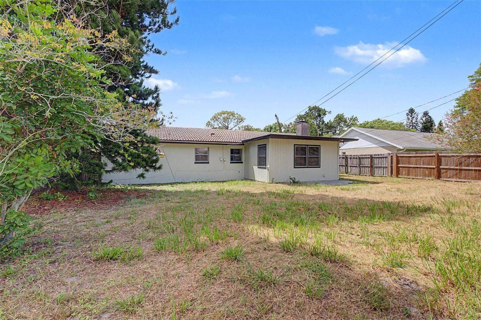 1073 KENWOOD DRIVE, Dunedin, FL 34698 1073 KENWOOD DRIVE, Dunedin, FL 34698