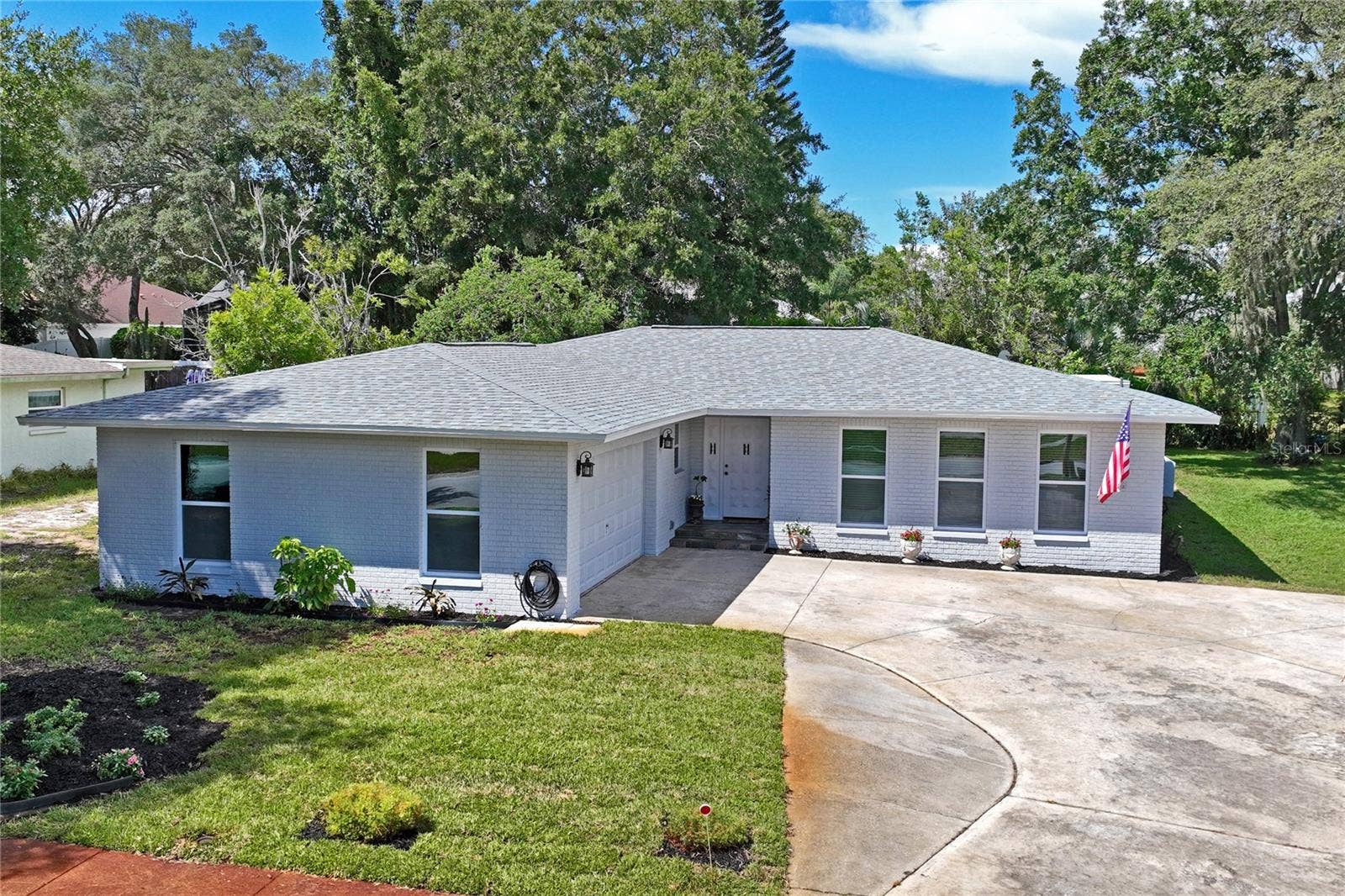 1131 LANCER LANE, Tarpon Springs, FL 34689 1131 LANCER LANE, Tarpon Springs, FL 34689