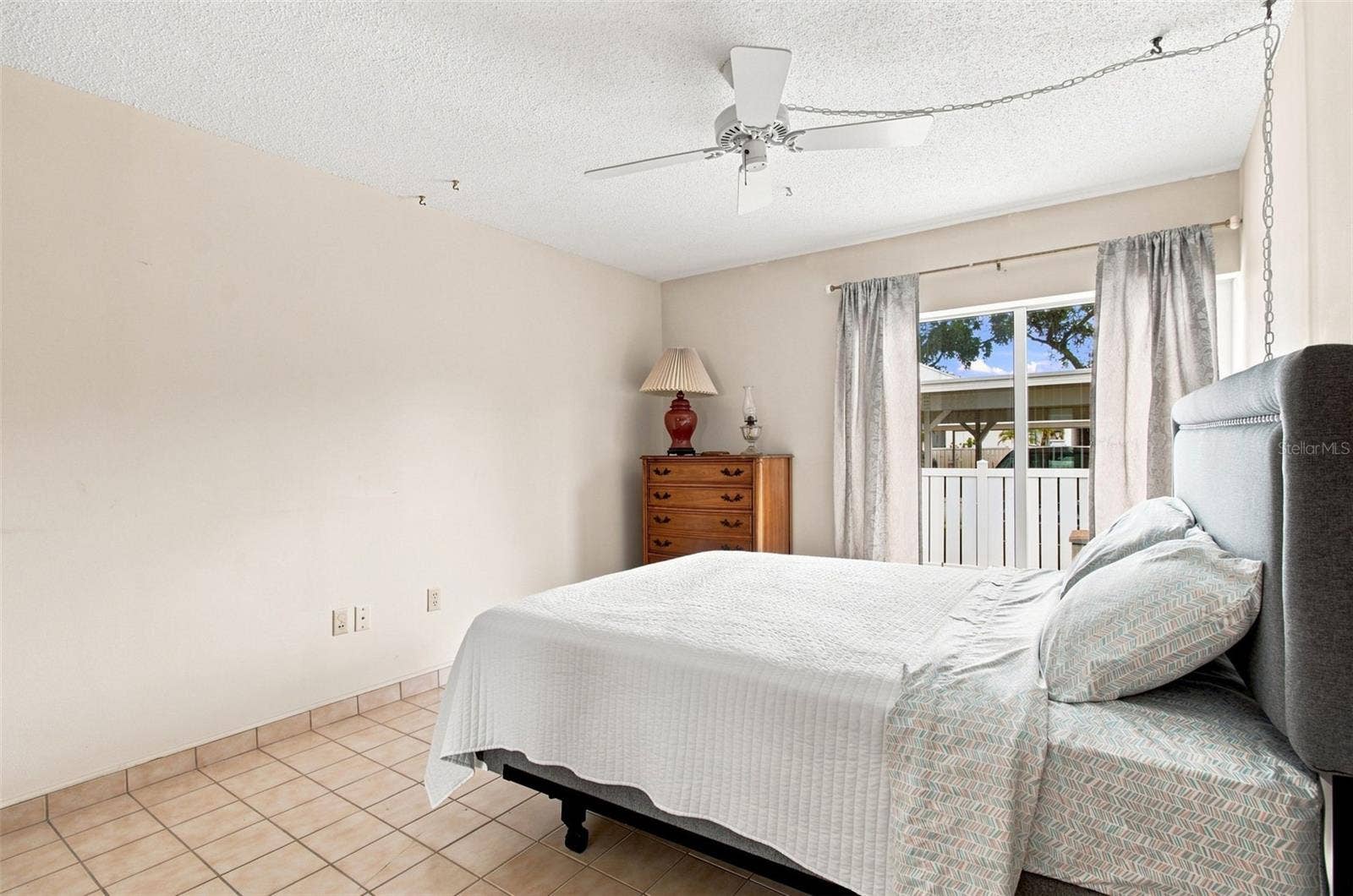 1655 S HIGHLAND AVENUE, #B110, Clearwater, FL 33756 1655 S HIGHLAND AVENUE, #B110, Clearwater, FL 33756