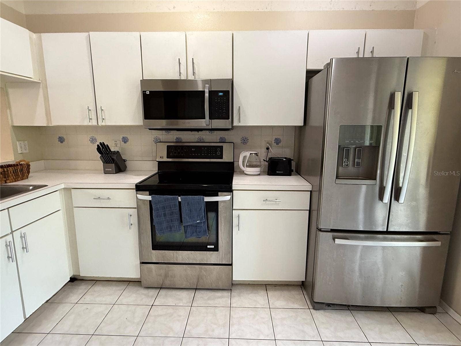 30035 GRANDA HILLS COURT, Wesley Chapel, FL 33543 30035 GRANDA HILLS COURT, Wesley Chapel, FL 33543
