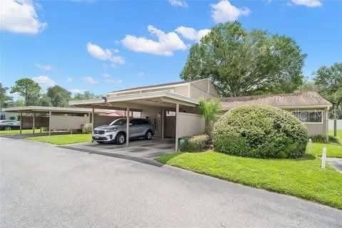 Property photo for 8608 LAKE ISLE DRIVE, Temple Terrace, FL