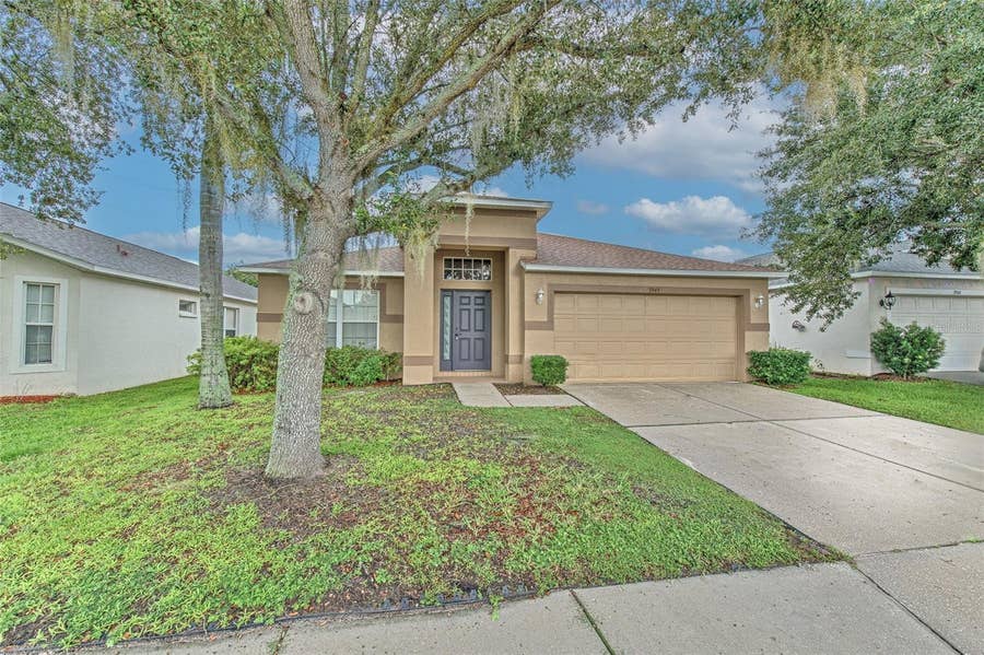 Property photo for 3945 HAMPTON HILLS DRIVE, Lakeland, FL