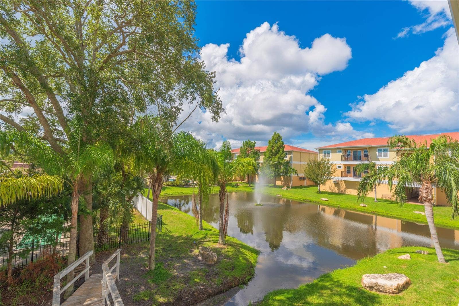 5065 ROYAL PALMS WAY, #303, New Port Richey, FL 34652 Grounds around the community.